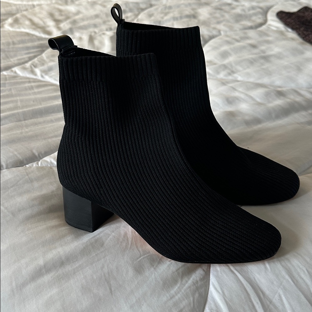 Joie- Black Knit Ankle Boots